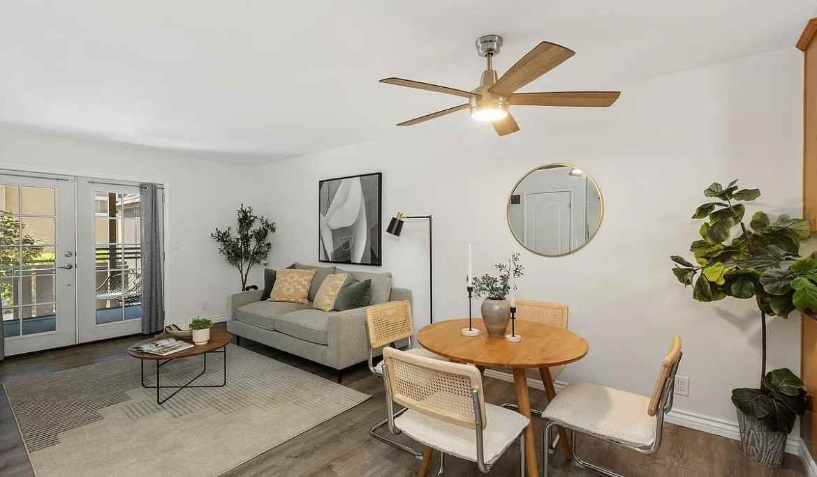 6333 Mount Ada Rd - Photo 3 of 13