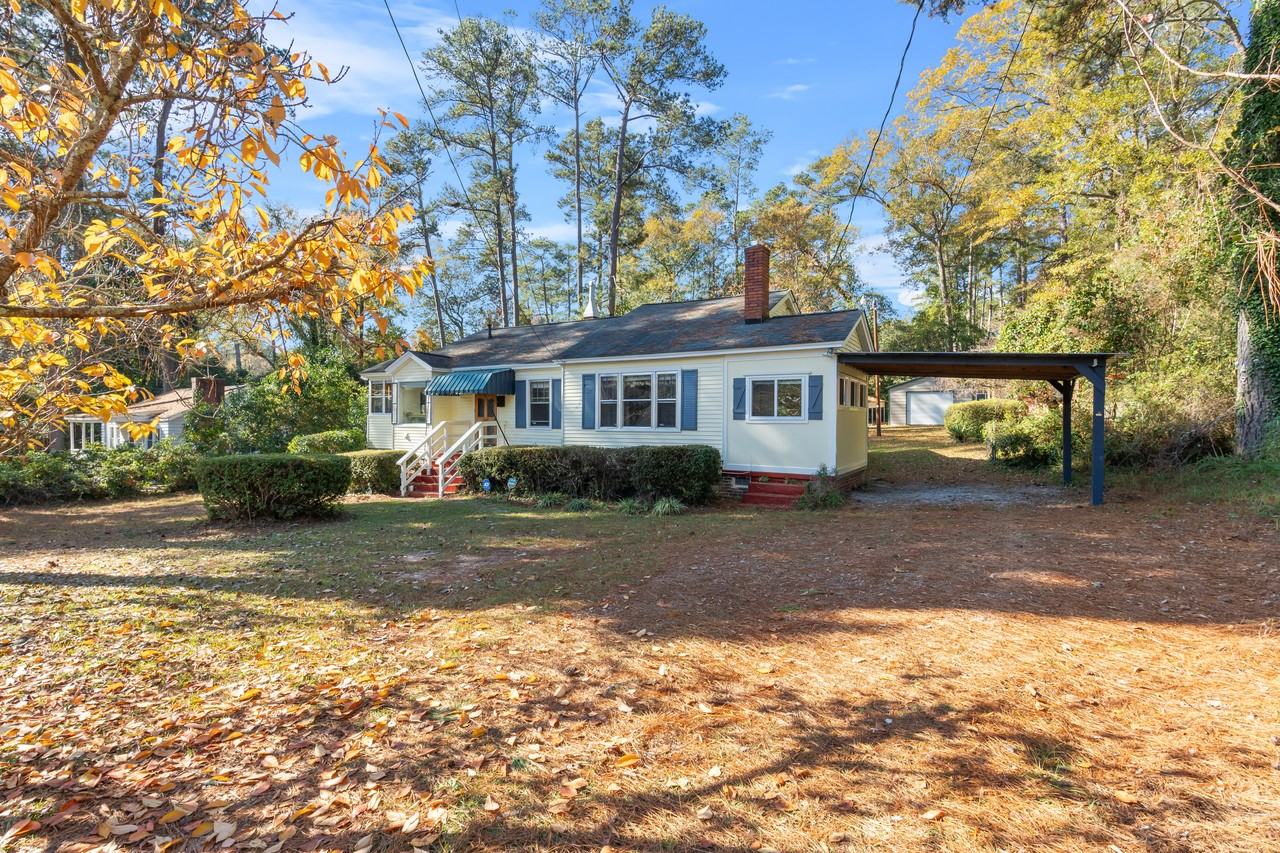 2347 Byrnes Dr - Photo 3 of 36