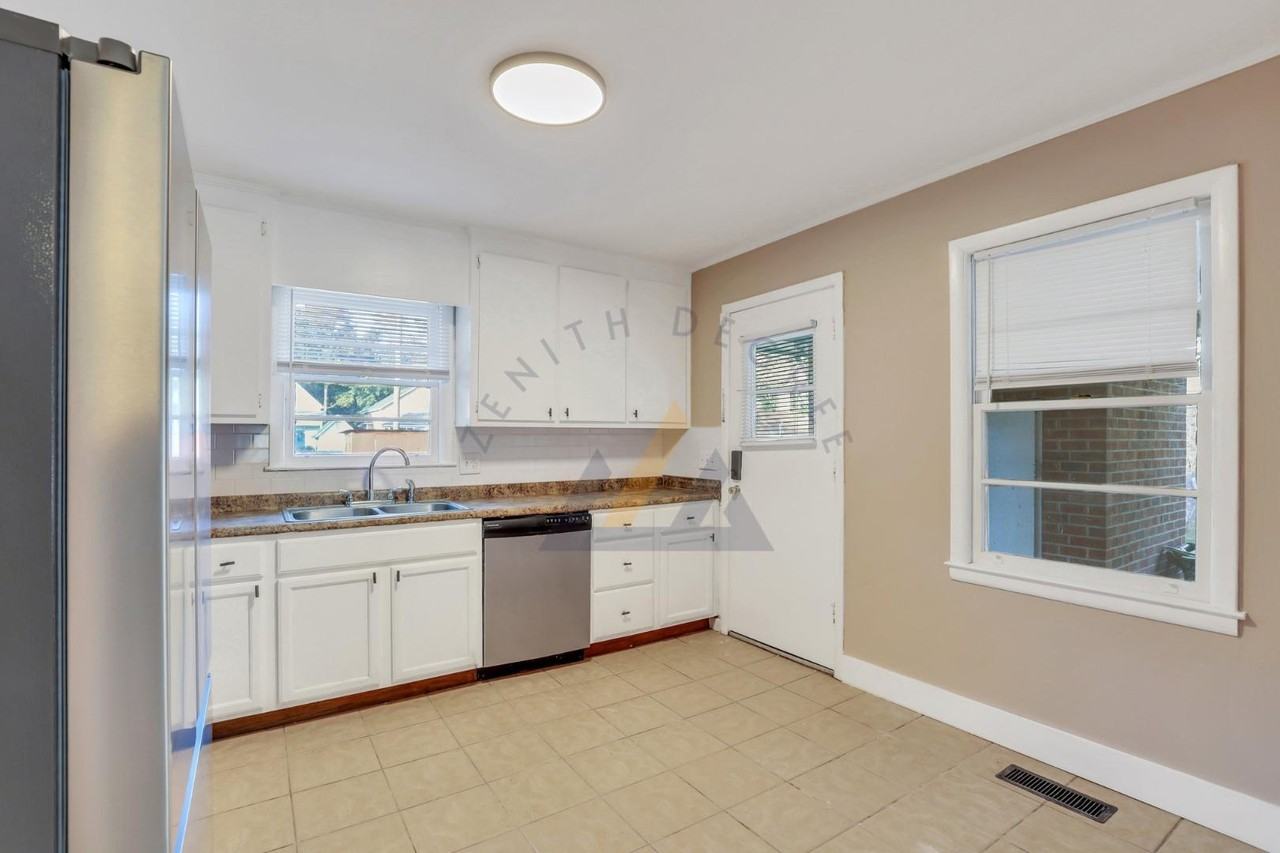 2701 Southside Blvd - Photo 7 of 11