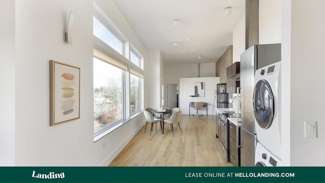 135 Adams St - Photo 6 of 50
