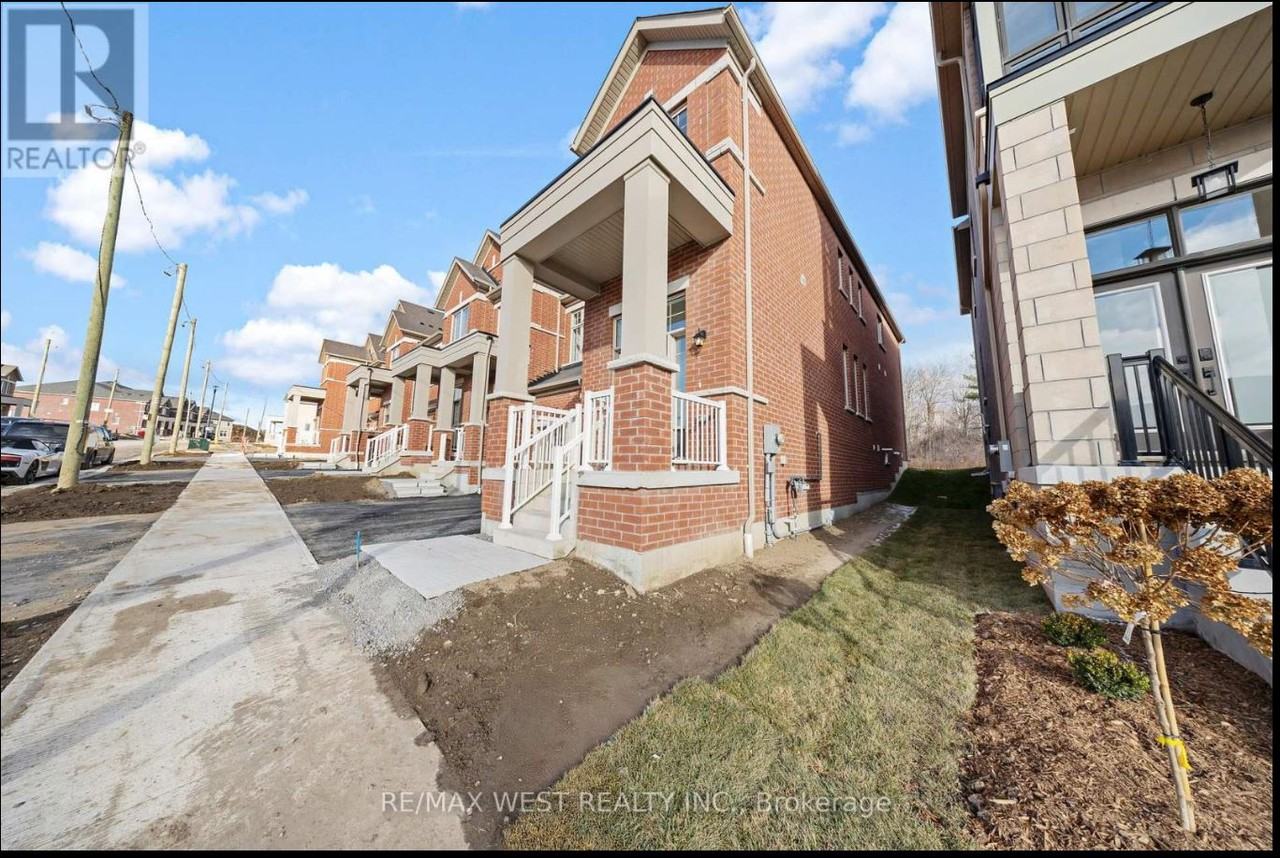 2738 Albatross Way - Photo 2 of 31