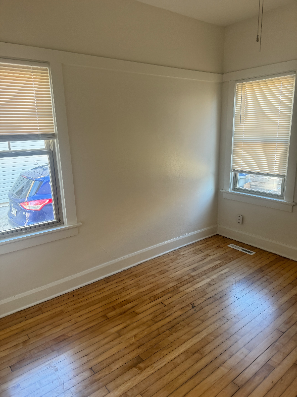 2332 S Woodward St - Photo 3 of 8