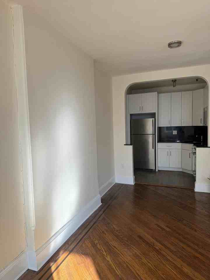 167 Congress St #1F - Photo 3 of 5