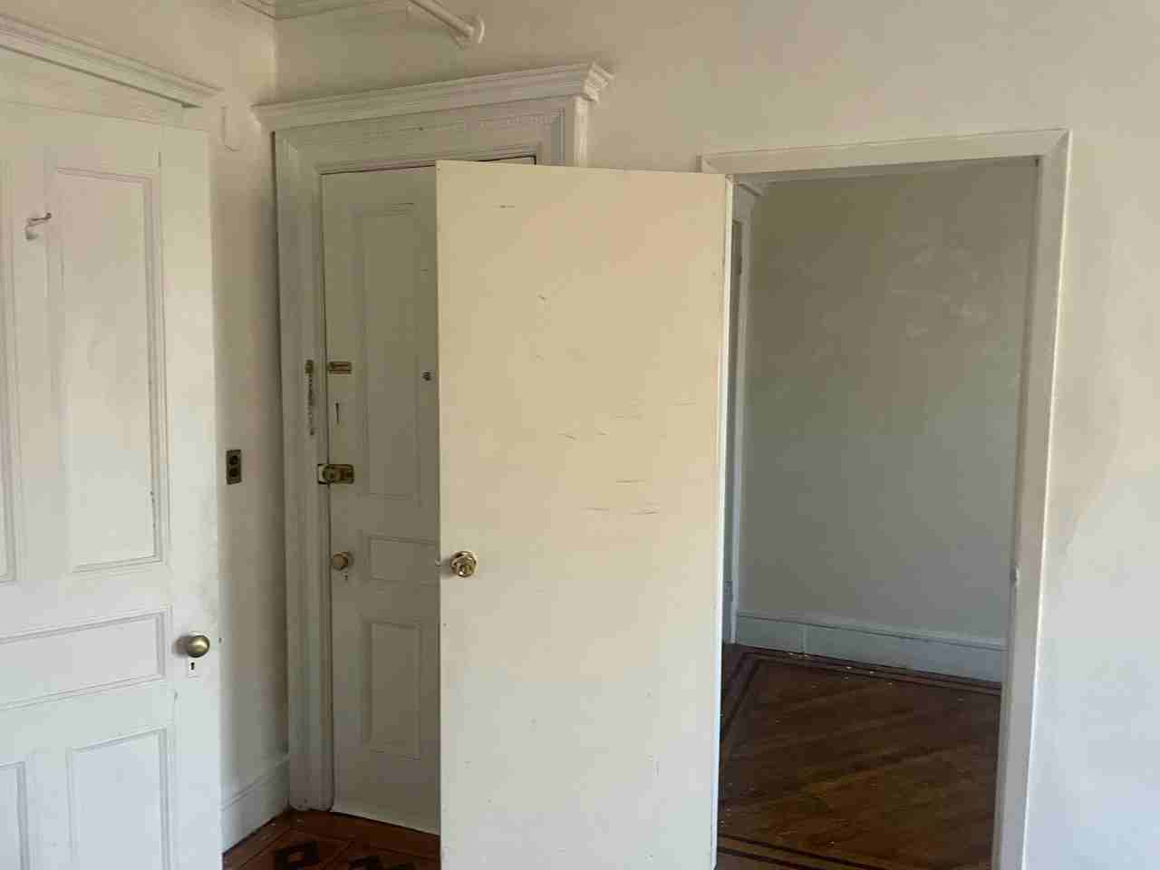 428 Grand Ave #4 - Photo 3 of 9