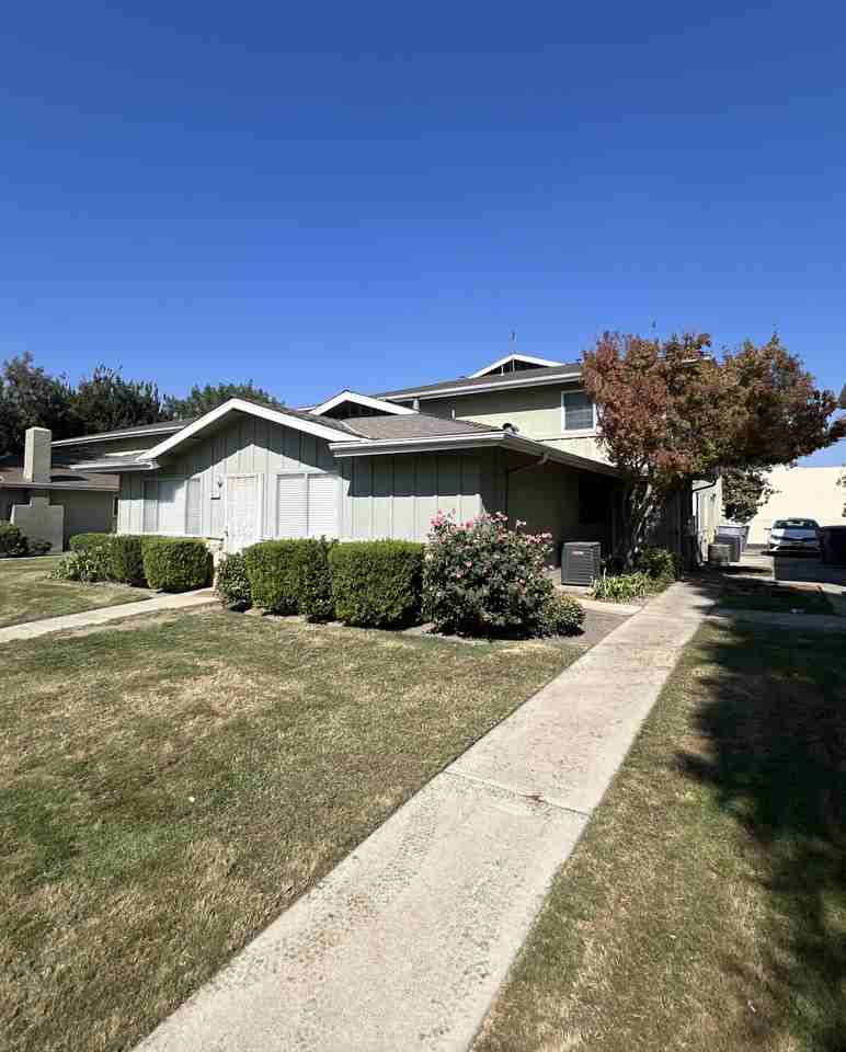 441 W Alamos Ave #3 - Photo 2 of 18