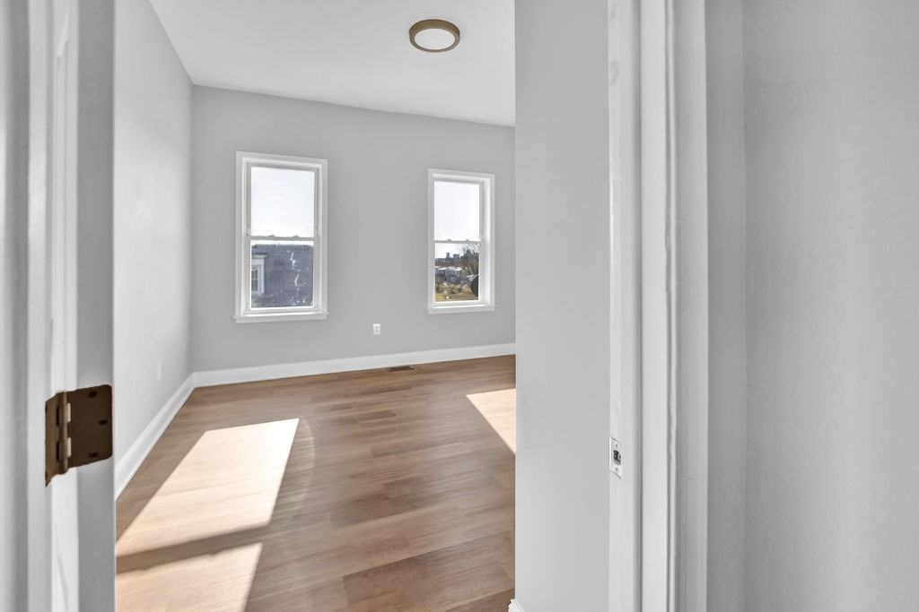 1802 E 28th St #NA - Photo 6 of 23