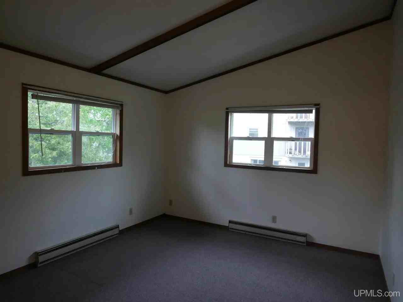 1100 11th Ave #2C - Photo 7 of 12