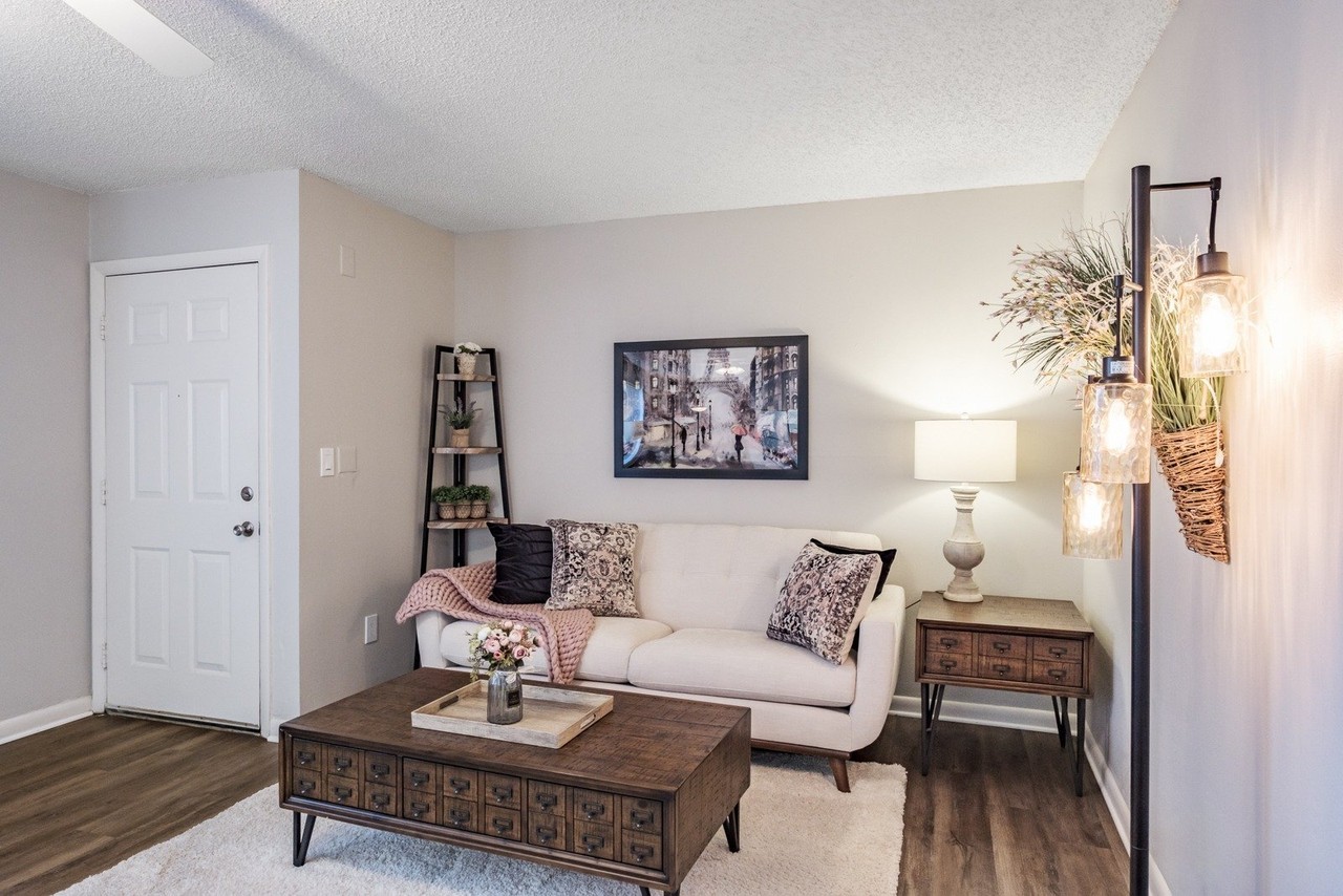 Townsgate Apartments - Photo 2 of 19