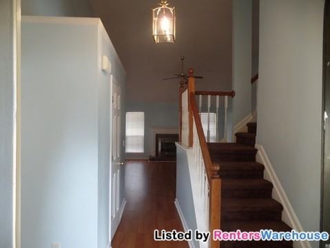 2425 Windridge Dr NE - Photo 2 of 14