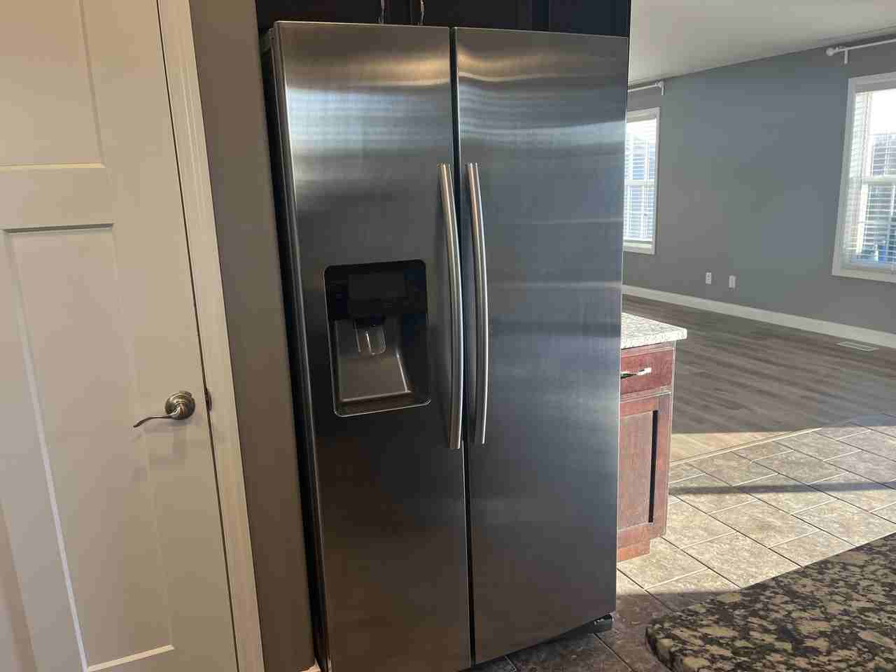 504 Sceptre Road - Photo 3 of 22