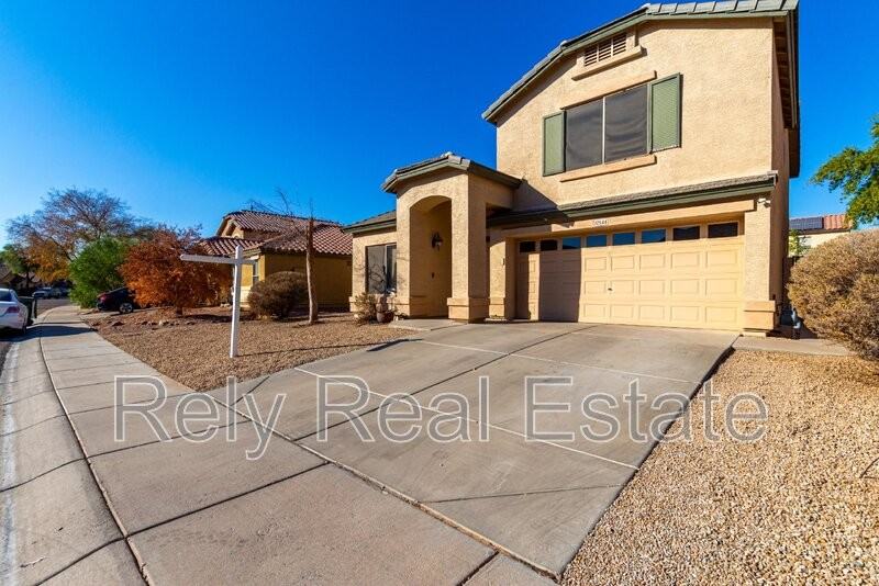 12546 W Reade Ave - Photo 3 of 42