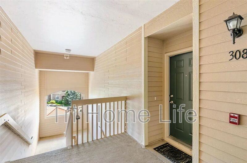 9557 W San Juan Cir #308 - Photo 3 of 22