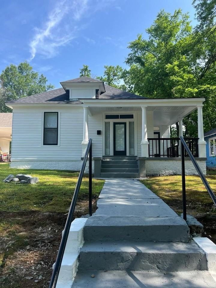 1722 Euclid Ave - Photo 2 of 2