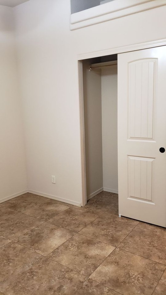2221 Sandwood Dr #102 - Photo 7 of 8