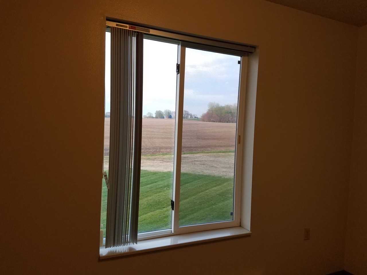 924 4th Street - Photo 5 of 15