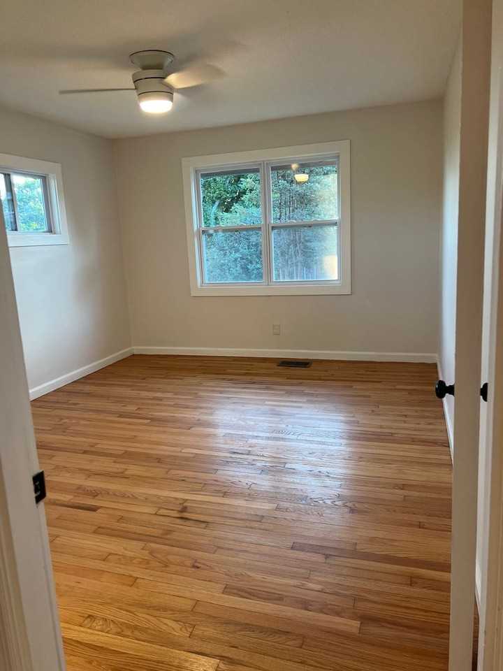111 Perrin Ave - Photo 6 of 10