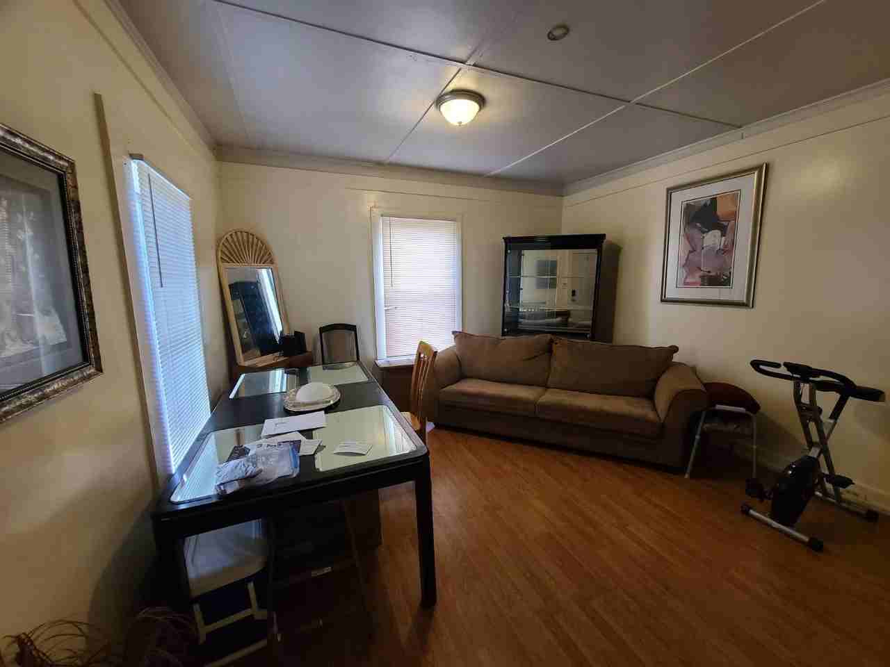 1013 Justice Ave - Photo 5 of 5