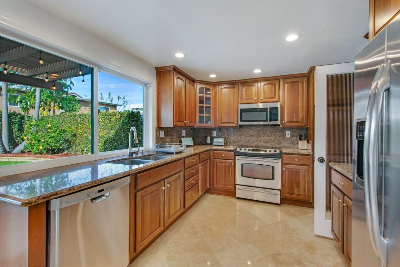 20111 Glacier Circle #NA - Photo 5 of 40