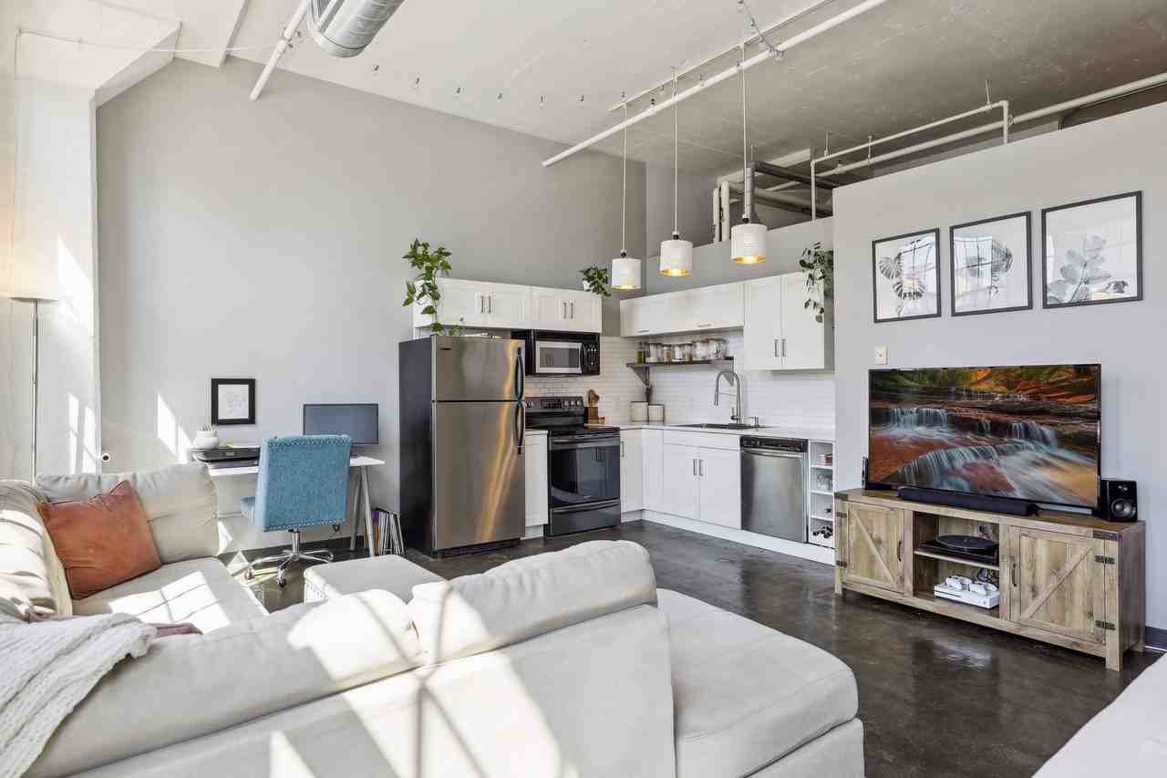 500 Robert Street North #307 - Photo 6 of 20