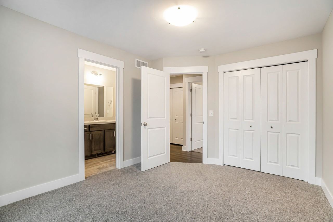 4039 22nd Ave #4039 - Photo 5 of 13