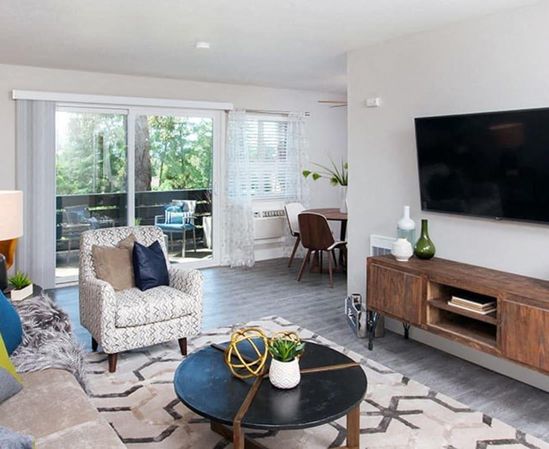 101 Hogan Court - Photo 3 of 20