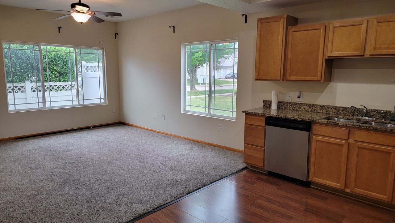 8601 Westown Parkway #10101 - Photo 6 of 11