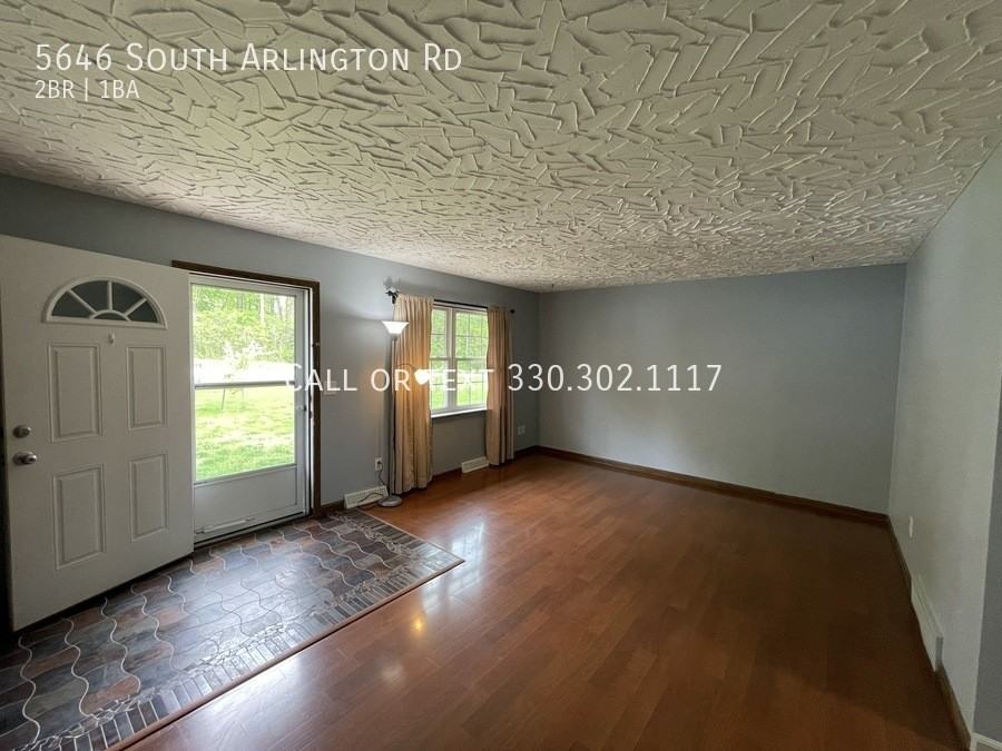 5646 Arlington Rd - Photo 3 of 17