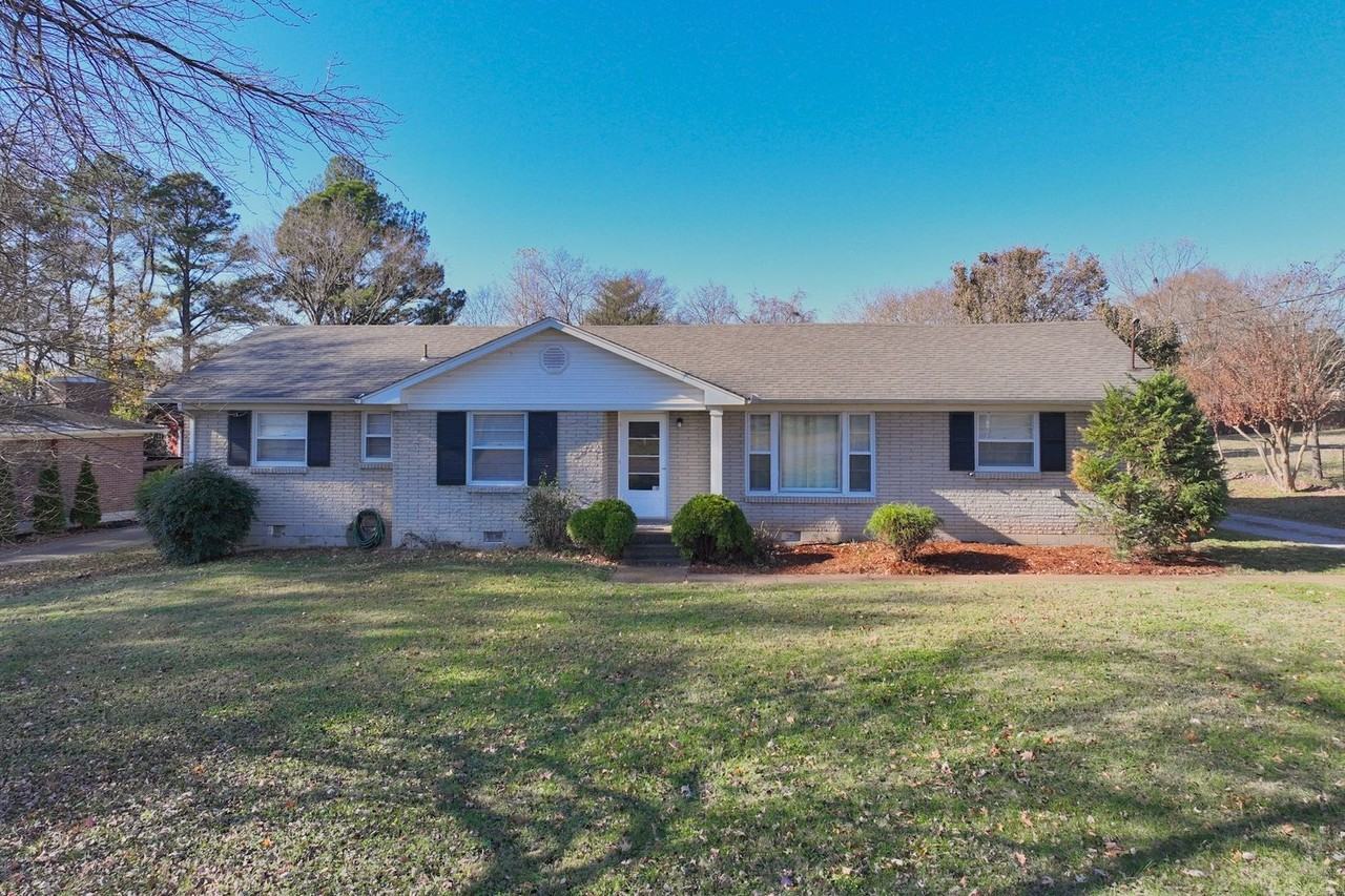 2506 Timwood Dr - Photo 2 of 47