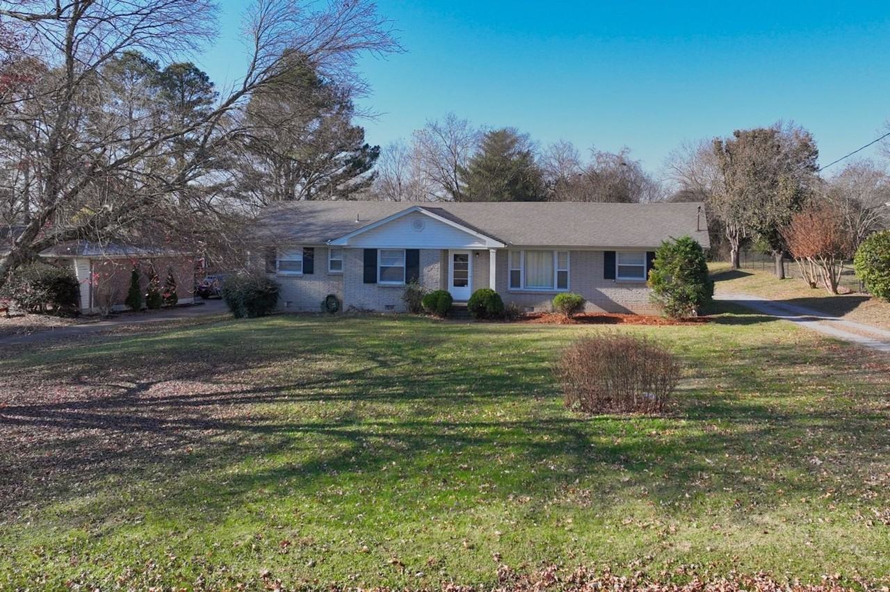 2506 Timwood Dr - Photo 3 of 47