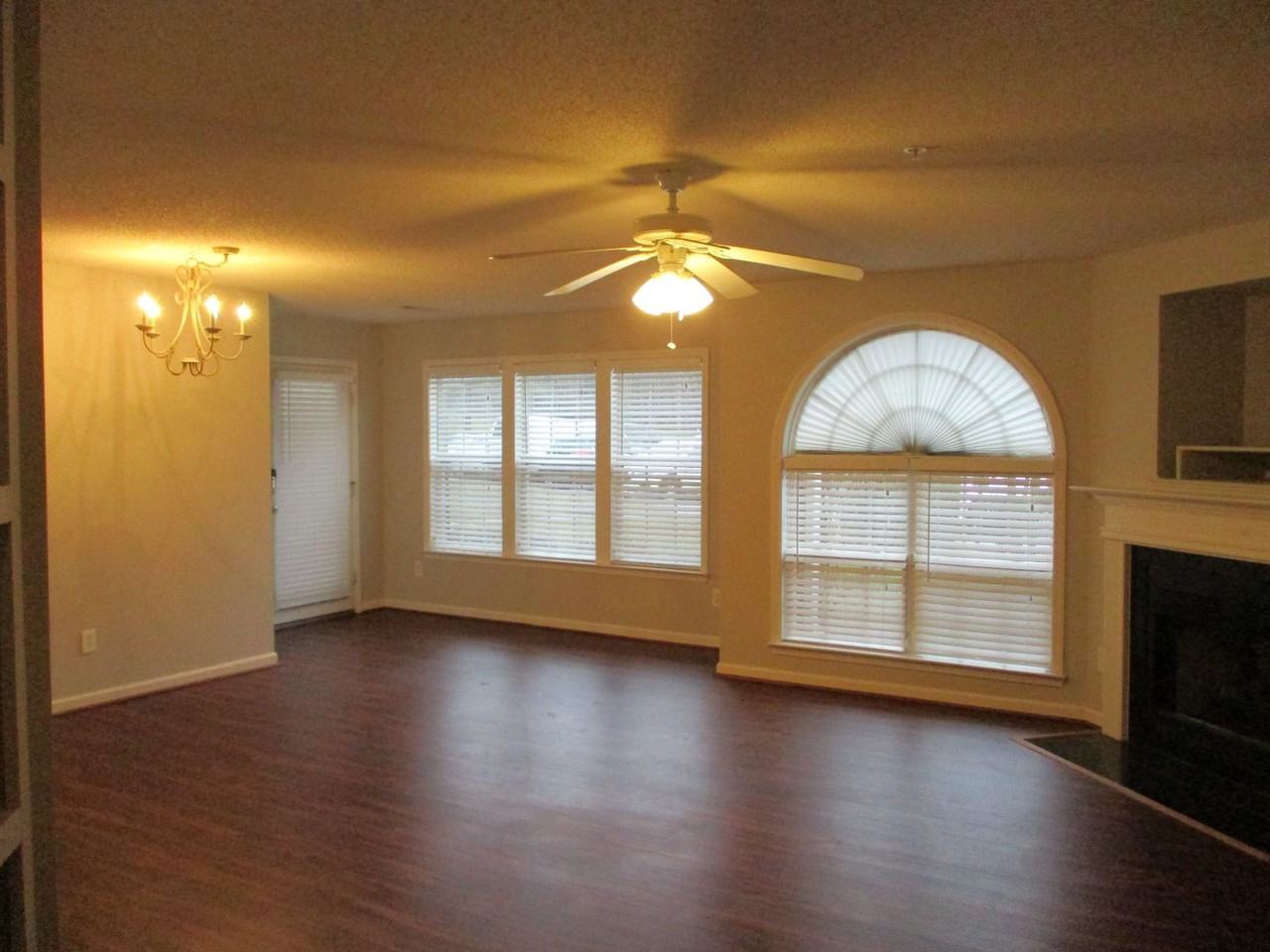 311 Scholastic Ct - Photo 3 of 17