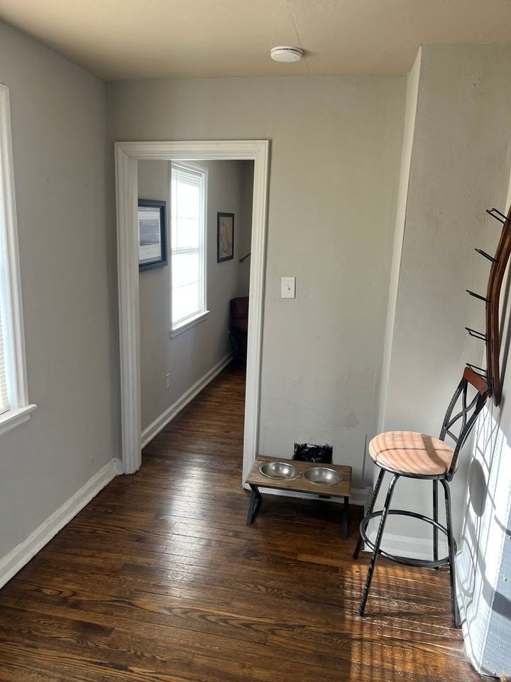 1601 N 30th St - Photo 6 of 10