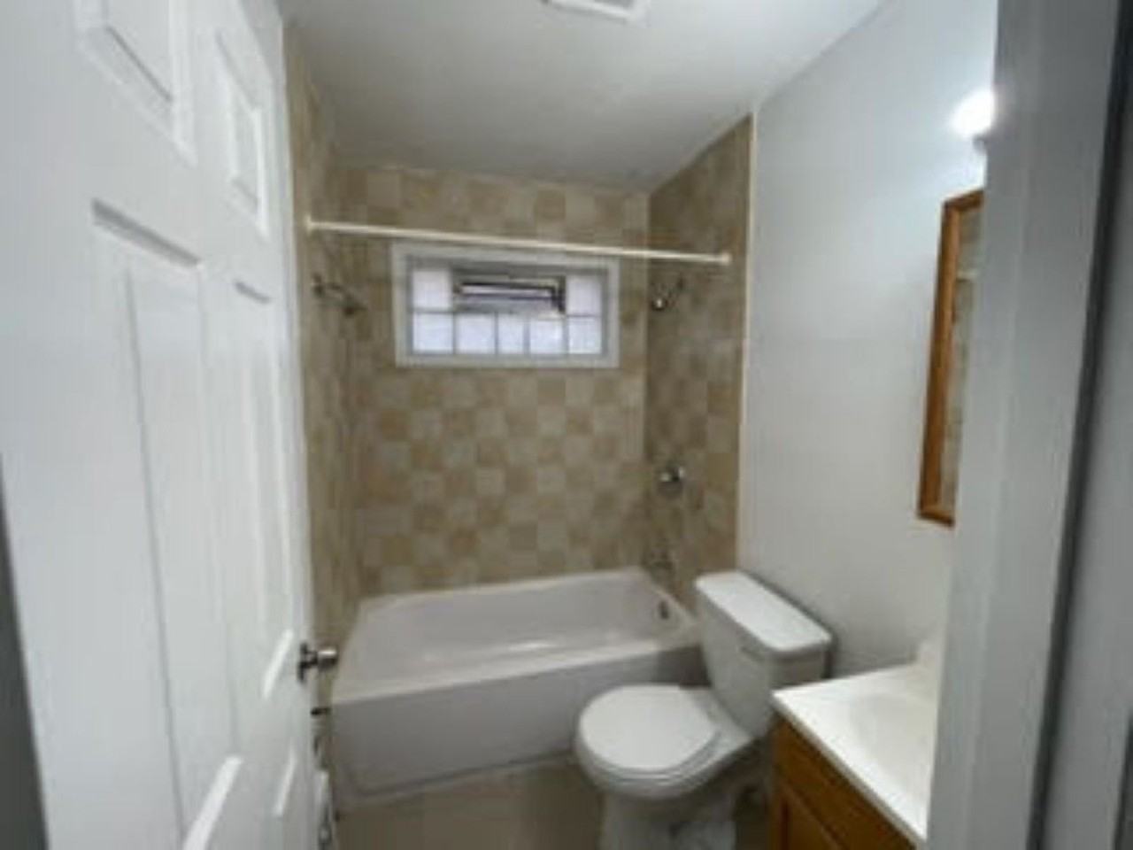10658 Dunkeld Cir - Photo 3 of 16