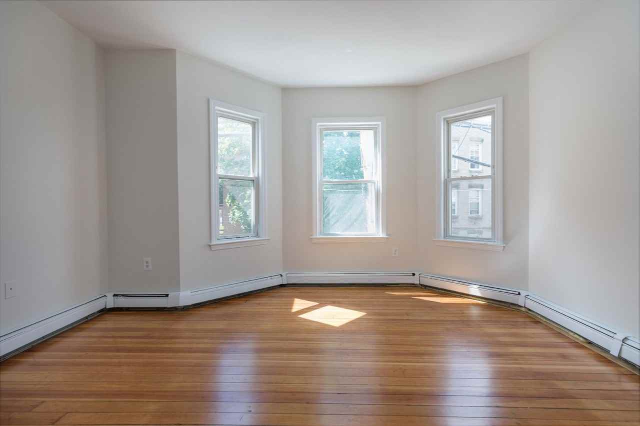 16 Parker Hill Avenue - Photo 7 of 8