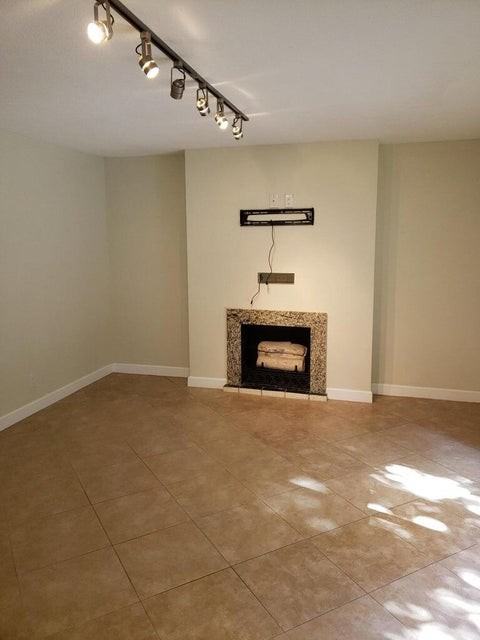 294 Arabian Rd #294 - Photo 3 of 15