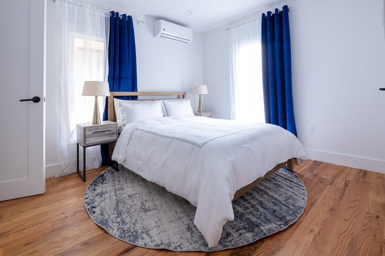 323 Graham Ave #1021982P - Photo 7 of 27