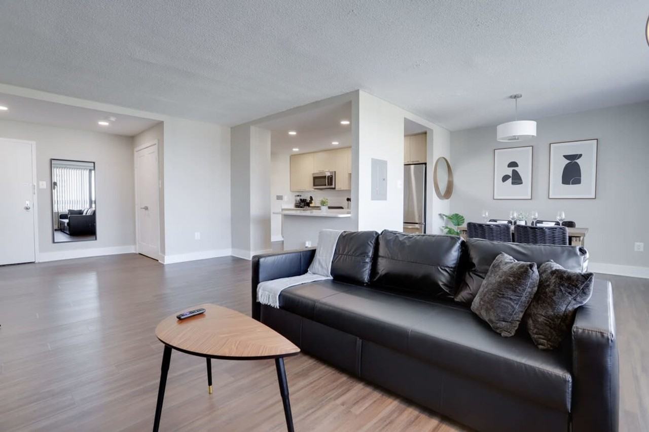 1201 South Bell Street - Photo 3 of 24