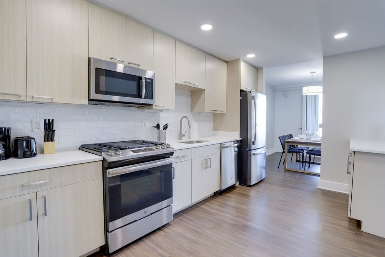 1201 South Bell Street - Photo 6 of 24