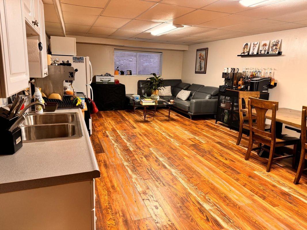 2522 E Hillside Village Ct - Photo 3 of 8