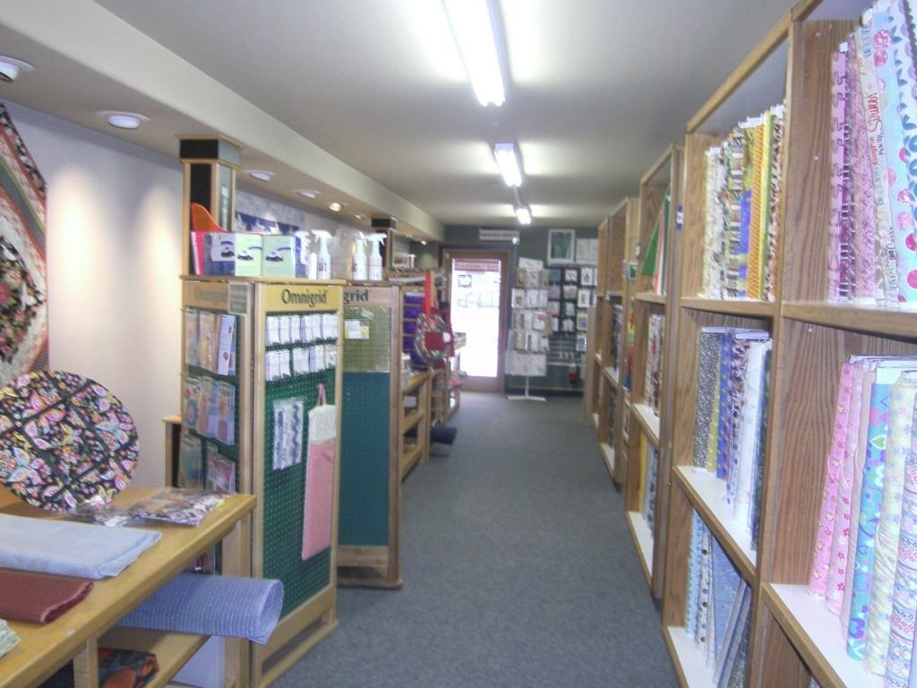 612 1st St - Photo 3 of 12