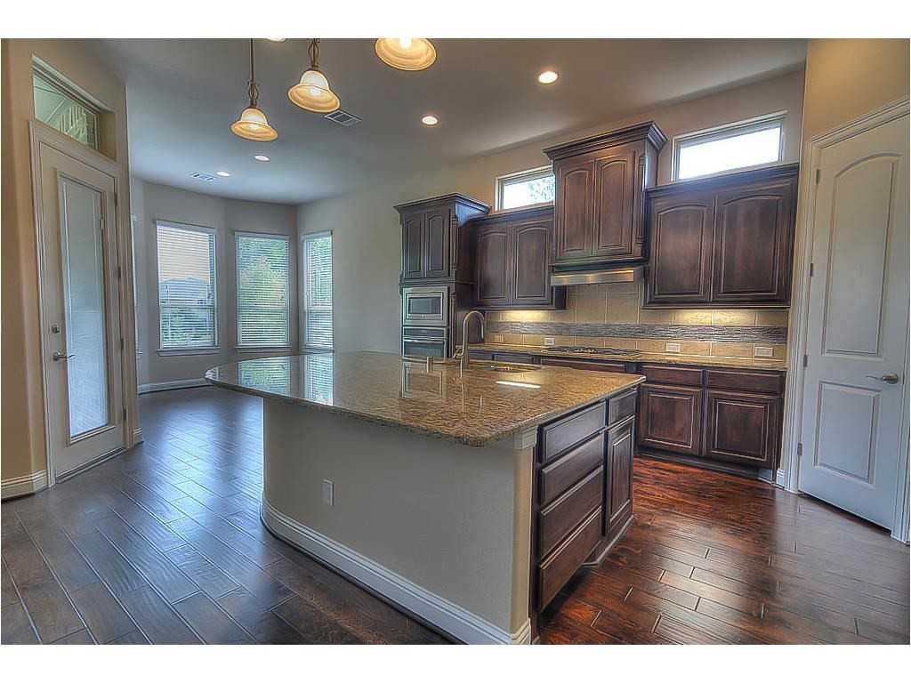 905 Sonoma Dr - Photo 3 of 25