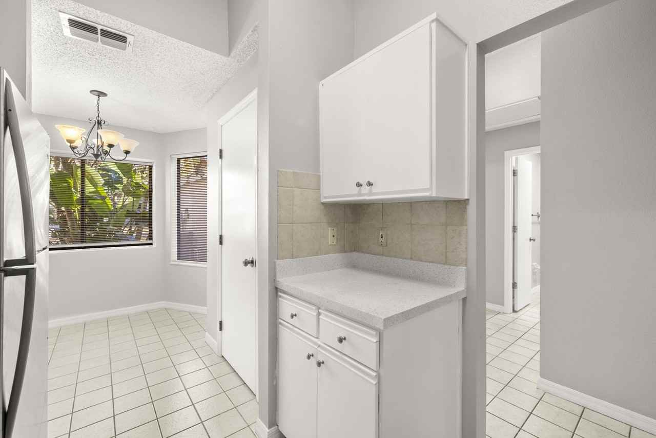 4392 Brooker Creek Dr - Photo 7 of 24