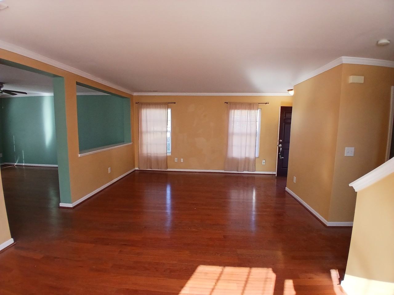 719 Obsidian Way - Photo 4 of 28