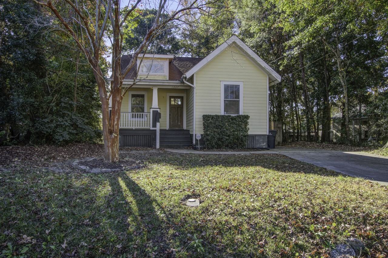 1337 Vine St - Photo 2 of 26