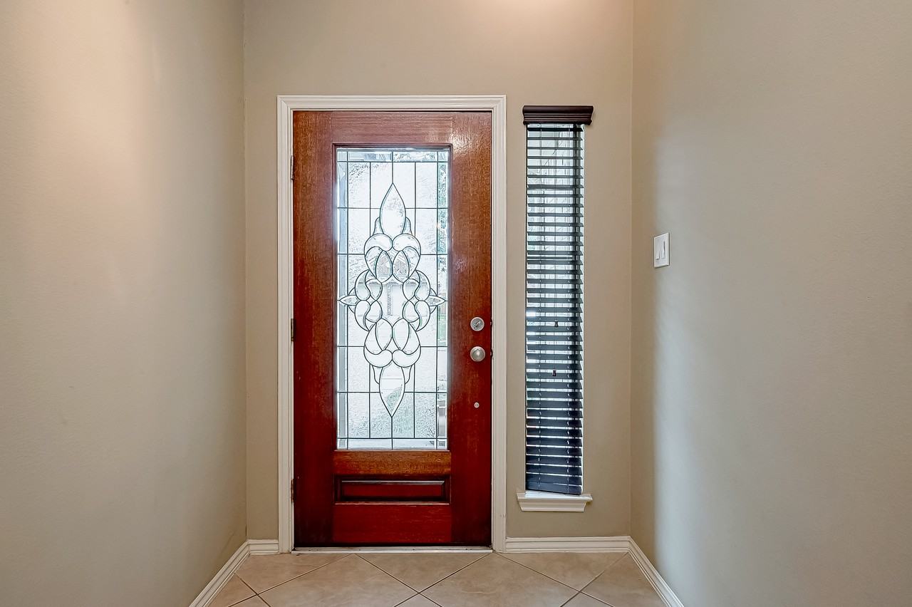 2808 Arbor Brook Ln - Photo 5 of 40