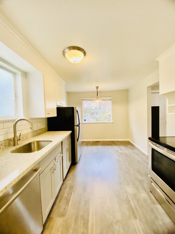 2316 54th Ave S #NA - Photo 3 of 14