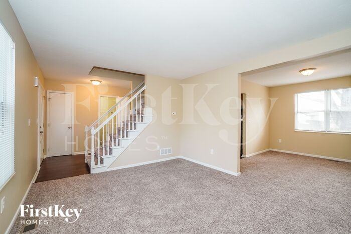603 Mulberry Way S - Photo 2 of 16