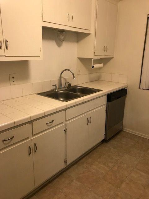 2018 Evergreen St - Photo 4 of 8