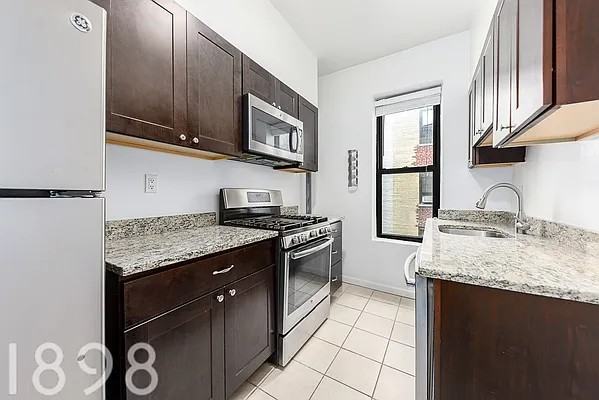 48-16 46th Street #A5 - Photo 3 of 6