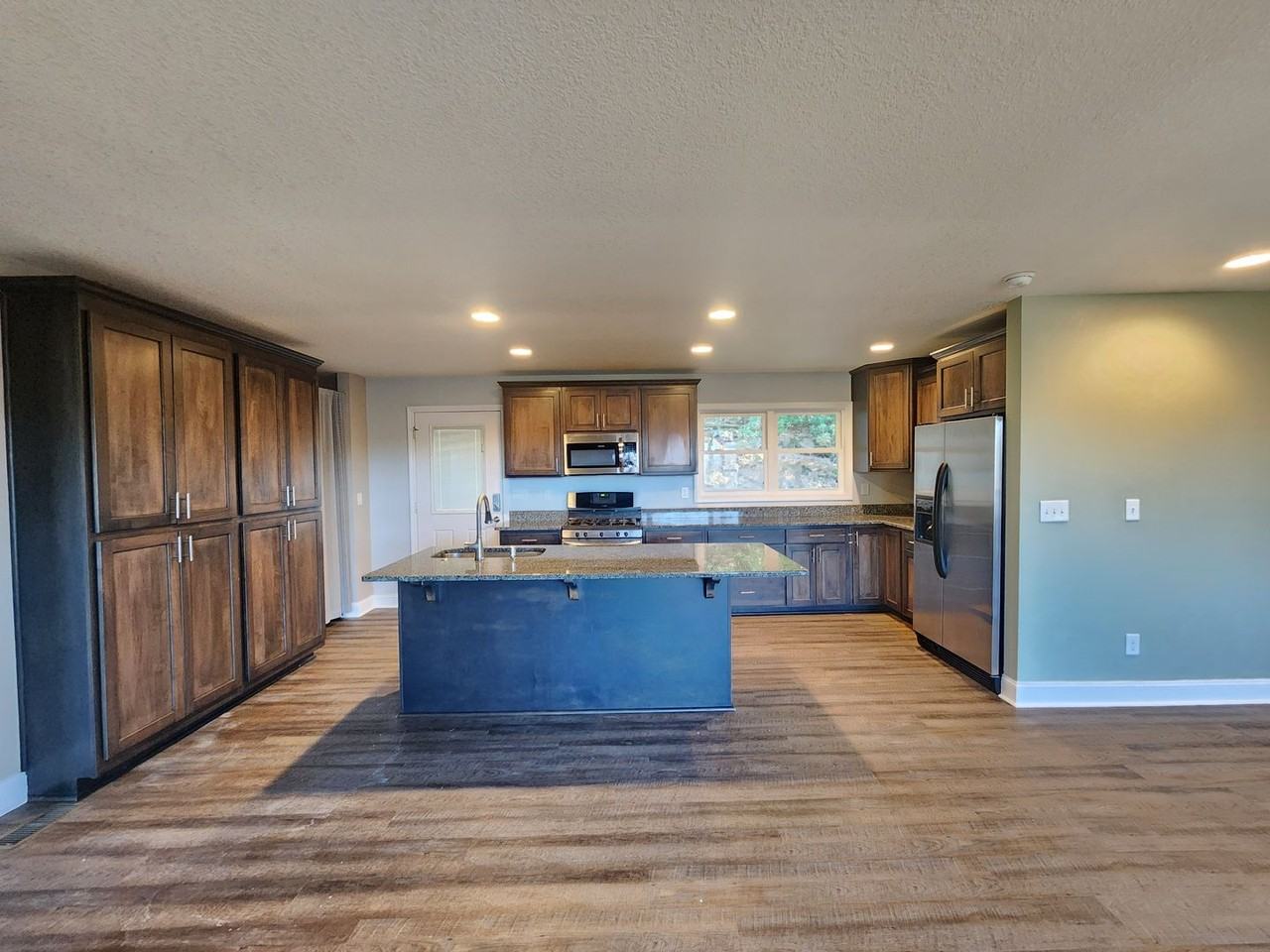 189 Jordan Rd - Photo 7 of 25