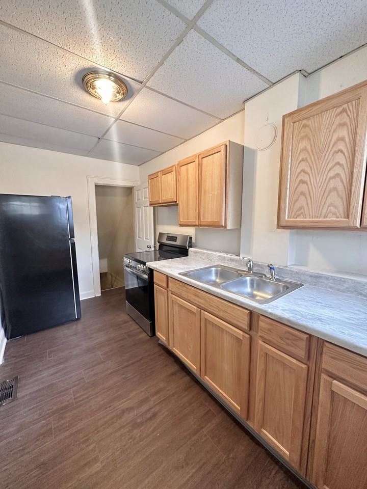 635 Racine Ave #639 - Photo 3 of 15